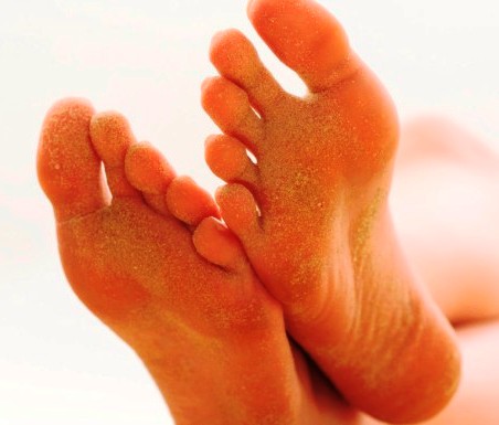 feet reflexology on pregnant women in Cardiff